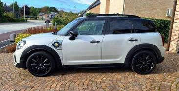 Mini Countryman Cooper SE ALL4 — photo 2