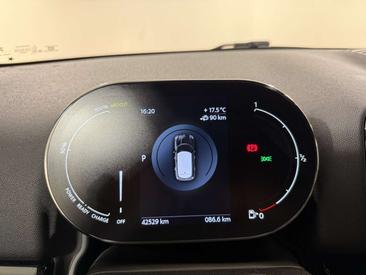 Mini Countryman Cooper SE ALL4 — photo 12