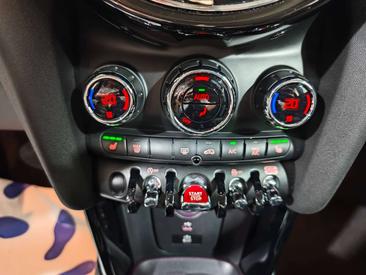 Mini 3 Portes Berline Cooper — photo 15