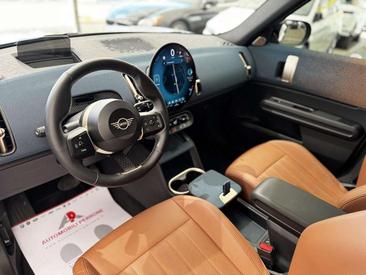 Mini Countryman COOPER D — photo 2
