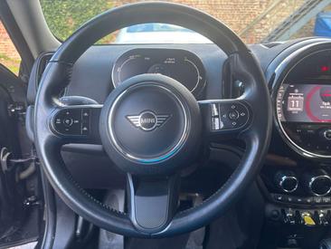 Mini Countryman Cooper SE ALL4 — photo 16