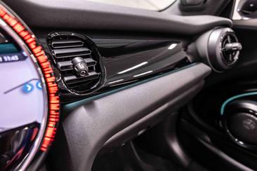 Mini Cabriolet Cabriolet Cooper C — photo 24
