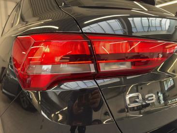 Audi Q3 TFSI E 45 E — photo 14