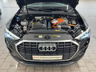 Audi Q3 TFSI E 45 E — photo 19