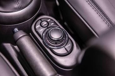 Mini Cabriolet Cabriolet Cooper C — photo 30