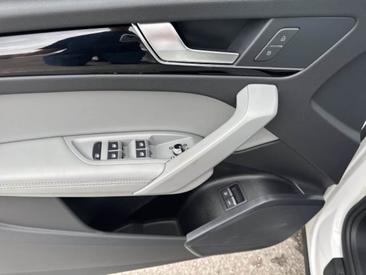 Audi Q5 50 TFSI E Quattro — photo 16