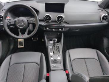 Audi Q2 35 TFSI — photo 11