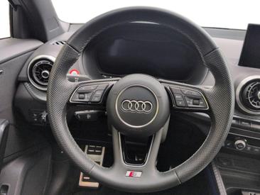 Audi Q2 35 TFSI — photo 13