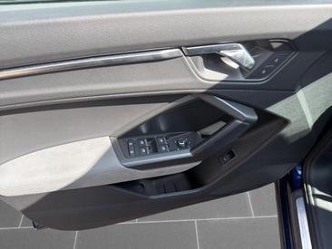 Audi Q3 35 TDI — photo 13