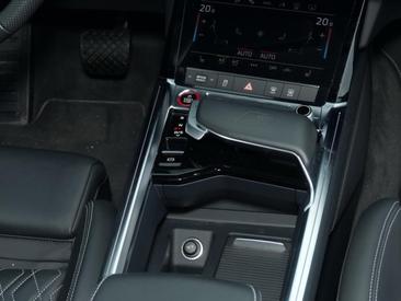 Audi E-tron S S E-tron Quattro — photo 8