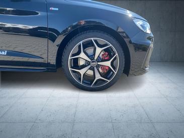 Audi A1 Sportback 40 TFSI — photo 7