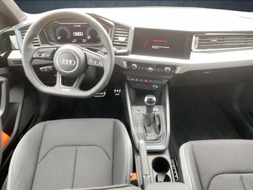 Audi A1 Sportback 40 TFSI — photo 11