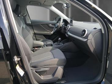 Audi Q2 35 TFSI — photo 9