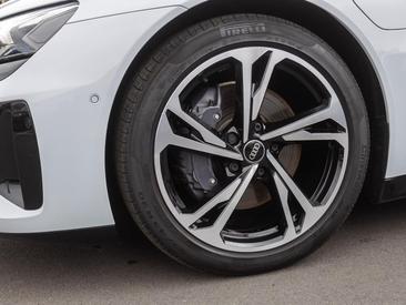 Audi E-tron GT Quattro E-tron Quattro — photo 10