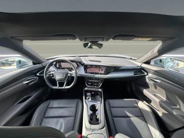 Audi E-tron GT Berline Quattro 350 KW — photo 9