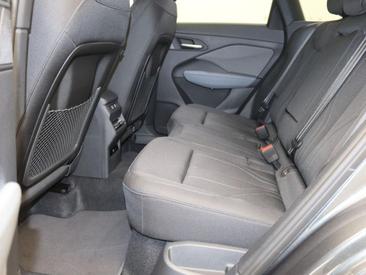 Audi Q3 35 TFSI — photo 14