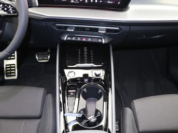 Audi Q3 35 TFSI — photo 15