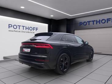 Audi Q8 TFSI E 55 E Quattro — photo 6