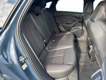 Audi A6 Sportback E-tron E-tron — photo 16