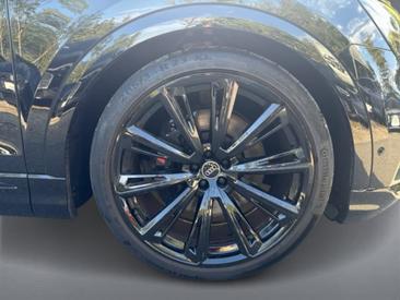 Audi SQ8 SUV TFSI Quattro Tiptronic — photo 7