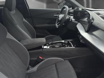 Audi Q3 Sportback E-hybrid — photo 9