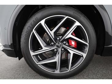 Audi SQ6 Sportback E-tron E-tron Quattro — photo 8