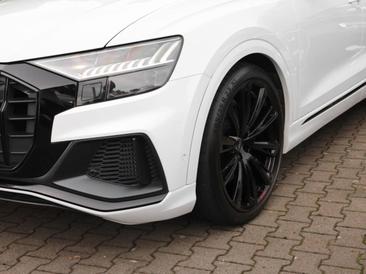 Audi SQ8 SUV TFSI Quattro Tiptronic — photo 8