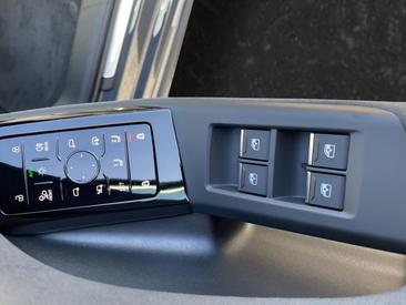 Audi SQ6 Sportback E-tron E-tron Quattro — photo 6