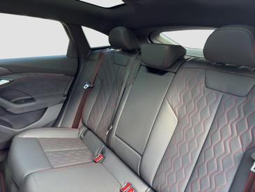 Audi A6 Sportback E-tron S Line Business E-tron Performance — photo 13