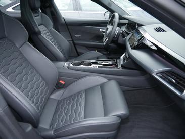 Audi E-tron GT Quattro E-tron Quattro — photo 6