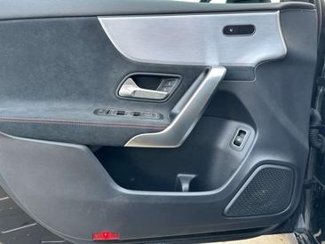Mercedes Classe A Berline 250 E — photo 16