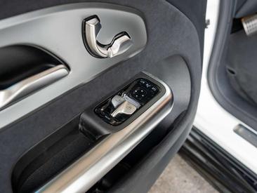 Mercedes CLA Berline 200 — photo 18