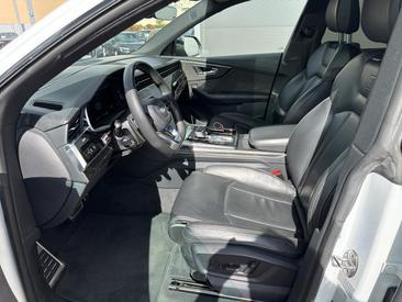 Audi SQ8 SUV TDI Quattro Tiptronic — photo 10