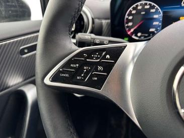 Mercedes Classe A Berline 200 D — photo 9