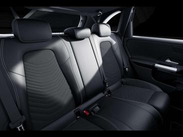 Mercedes Classe B Berline 200 D — photo 10