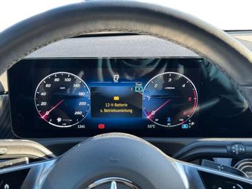 Mercedes Classe A Berline 200 D — photo 11