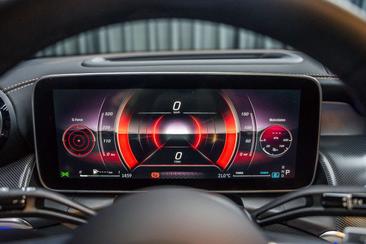 Mercedes GLC 400 E — photo 10