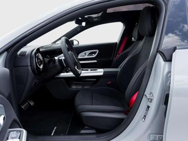 Mercedes CLA Berline 200 — photo 7
