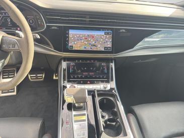 Audi RSQ8 TFSI Quattro Tiptronic — photo 11