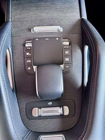 Mercedes GLE 400 D — photo 12
