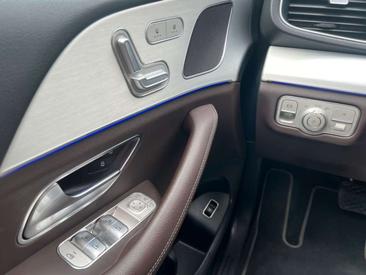 Mercedes GLE 400 D — photo 10