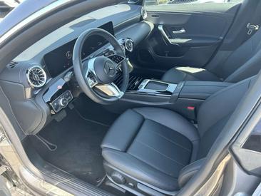 Mercedes CLA Berline 200 — photo 12