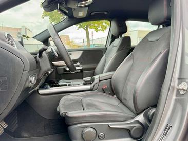 Mercedes GLA 200 — photo 16