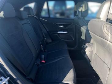 Mercedes GLC 400 E — photo 12