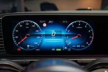 Mercedes GLS 580 — photo 22