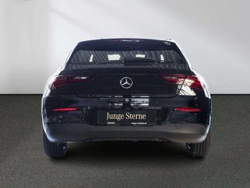 Mercedes CLA Berline 200 — photo 4