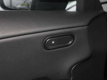 Mercedes CLA Berline 200 — photo 14