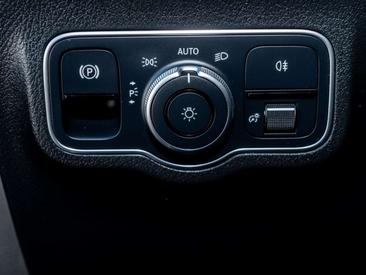 Mercedes GLA 250 — photo 12