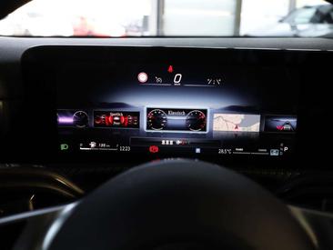 Mercedes CLA Berline 200 — photo 15