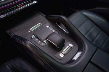 Mercedes GLS 580 — photo 28